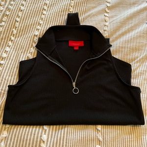 🖤 EUC Mock Neck Sleeveless Bodysuit